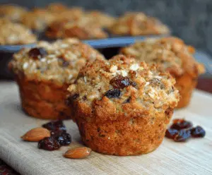 Healthy Fuel to Go Muffins with blueberries and oats, perfect for a nutritious breakfast or snack on the go.