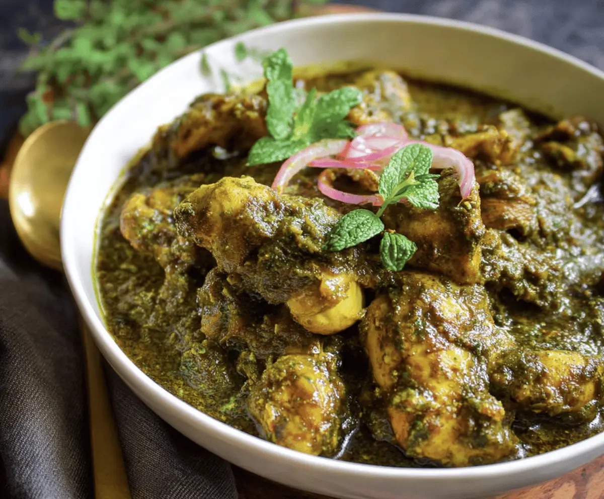 Mint Chicken Curry (Marathi Rasaa)
